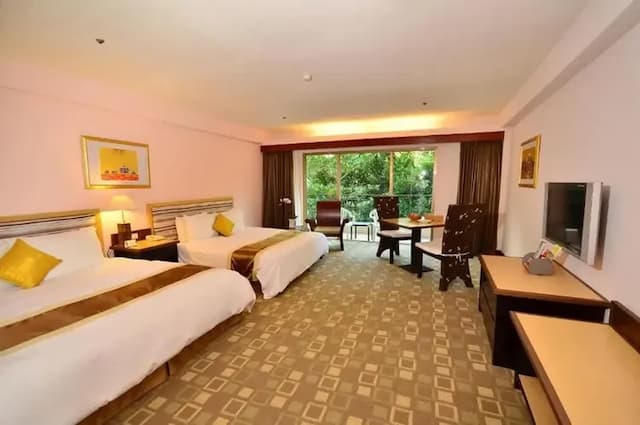 【High Speed Rail Holiday】2-Day Free Travel at Howard Beach Resort Kenting-[Pre-order 29 days in advance] - [Pre-order 29 days in advance] Deluxe Twin Room (2 large beds)-2