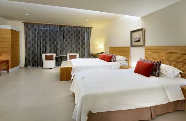 【High Speed Rail Holiday】 2-Day Free Travel at Kenting Chateau Beach Hotel-[Regular Promotion] - Family Room - Mountain View (Any hotel - 1 King Bed + 2 Small Beds / 2 King Beds)-4