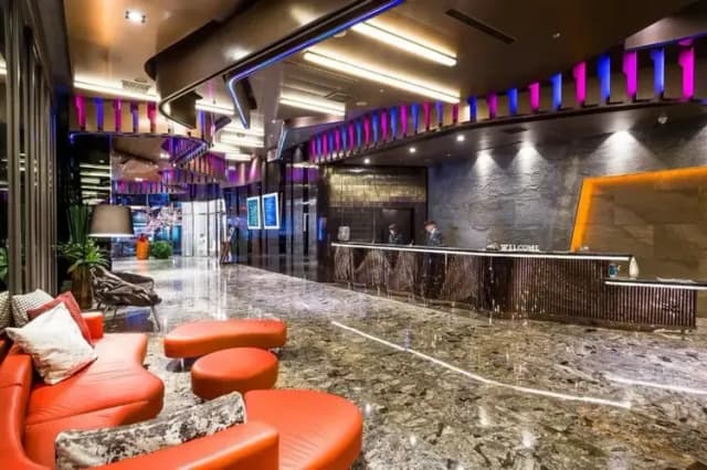 【高鐵假期】 台中逢甲星享道酒店2日自由行-【常態促銷】- 土星精緻雙床房(2中床-4人住，床規:150cm*200cm)-4