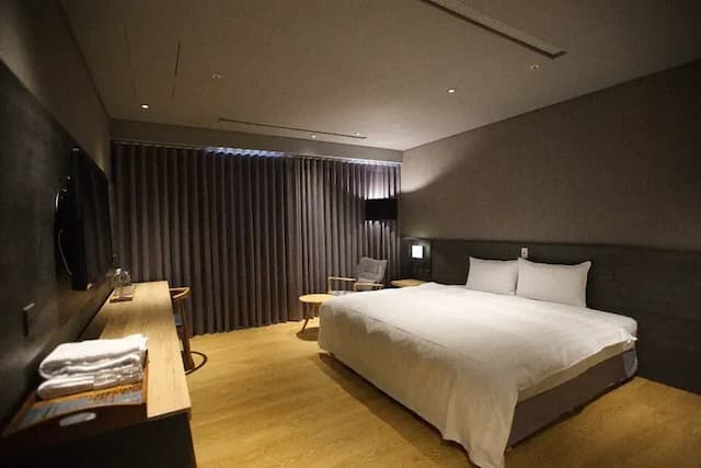 【高鐵假期】 嘉義觀止飯店2日自由行-【常態促銷】- 2025觀止情房(1大床)-2