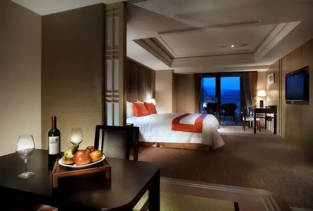 【High Speed Rail Holiday】 2-Day Free Travel at Sun Moon Lake Hotel in Nantou-Lake View Japanese Room-2