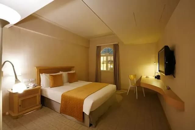 【High Speed Rail Holiday】 2-Day Free Travel in Chiayi with Maison de Chine-Superior Queen No Window  (Room only) (1 medium bed or 2 small beds/no window)-1