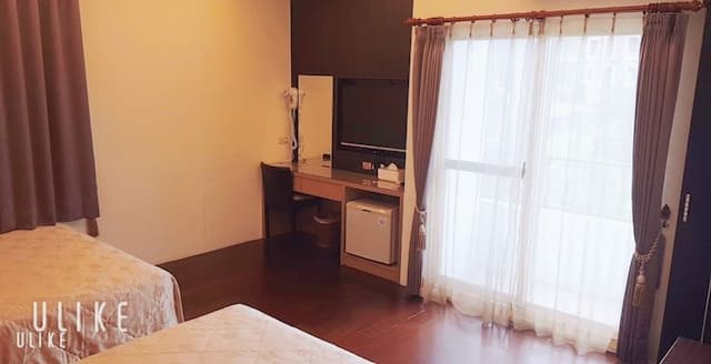 墾丁津津音樂客棧 | 室內公共空間自行車停放-201陽台4人房-2