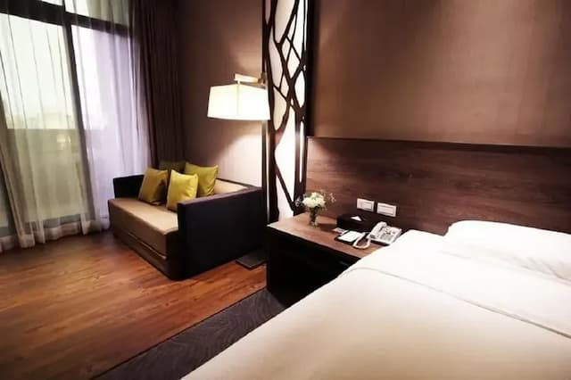 【High Speed Rail Holiday】 2-Day Free Travel in Chiayi with Maison de Chine-Deluxe King (Room only) (1 queen bed or 2 small beds)-4