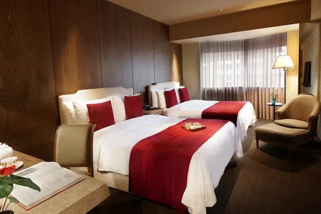 【High Speed Rail Holiday】 2-Day Free Travel in Taipei at Grand Palais Hotel-[Limited Offer] - [Limited Offer] Deluxe Family Room (2 Queen Beds - Breakfast Excluded)-1
