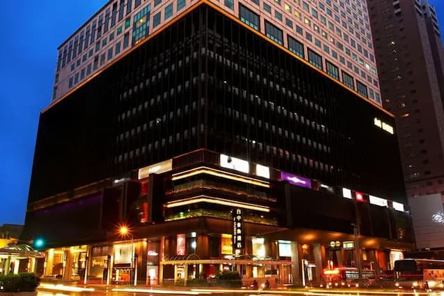 【High Speed Rail Holiday】 2-day free travel at the Splendor Hotel in Taichung-Exquisite Double Room (2 Small Beds)-8