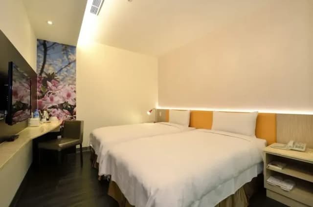 【High Speed Rail Holiday】 2-Day Free Travel at Taipei Hotel-Standard Twin Room - Breakfast Included-4