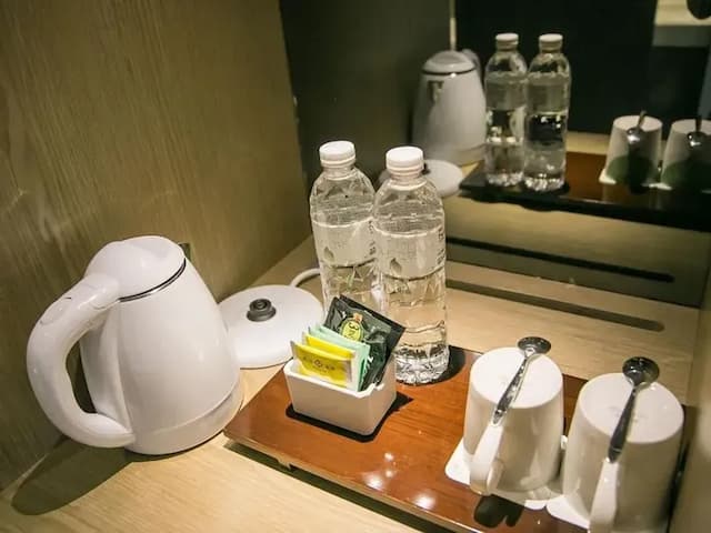 【High Speed Rail Holiday】 Royal Inn Taipei Linsen 2-Day Free Tour-Deluxe Twin Room-8