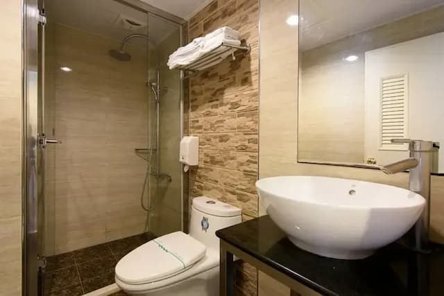 【High Speed Rail Holiday】 2-Day Free Travel at Nantou Sun Moon Lake Pier Leisure Hotel-[Sun Moon Lake Fun_Free Boat Ticket] - [Sun Moon Lake Fun] Leisure Hall - Full Lake View Quadruple Room (2 King Beds)-3