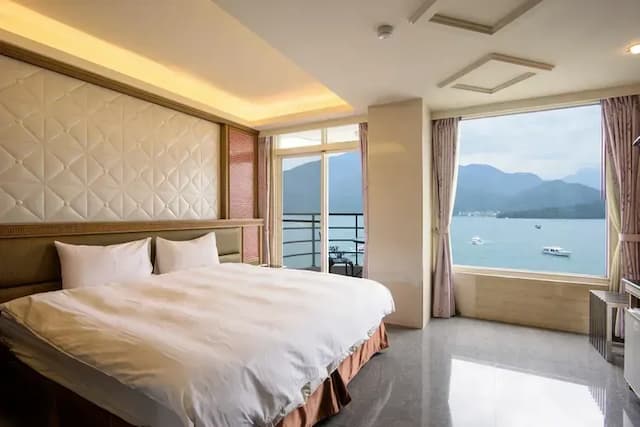 【High Speed Rail Holiday】 2-Day Free Travel at Nantou Sun Moon Lake Pier Leisure Hotel-[Sun Moon Lake Fun_Free Boat Ticket] - [Sun Moon Lake Fun] Leisure Hall - Full Lake View Double Room (1 King Bed/2 Twin Beds)-2