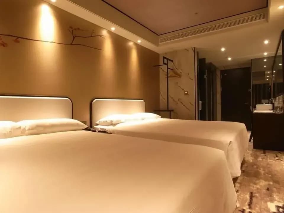 【高鐵假期】 高雄德立莊(博愛館)2日自由行-【常態促銷】- 市景家庭房(2大床)-2