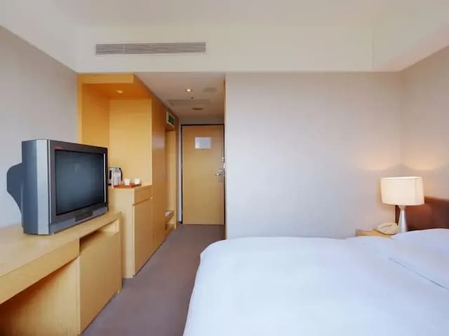 【高鐵假期】 桃園城市商旅航空館2日自由行-【常態促銷】- 精緻客房(1大床-含早)-2