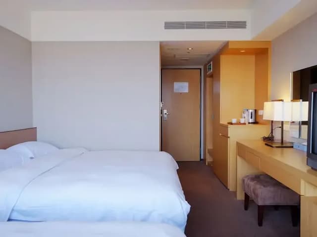 【高鐵假期】 桃園城市商旅航空館2日自由行-【常態促銷】- 豪華客房(2大床-含早)-3