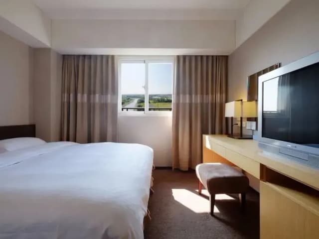 【高鐵假期】 桃園城市商旅航空館2日自由行-【搭高鐵．送住宿】- 精緻客房(1大床-含早)-1