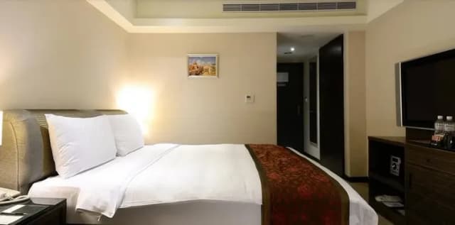 【高鐵假期】 柯達大飯店台北一店2日自由行-【常態促銷】- 商務客房(5.5坪-1中床-含早)-4