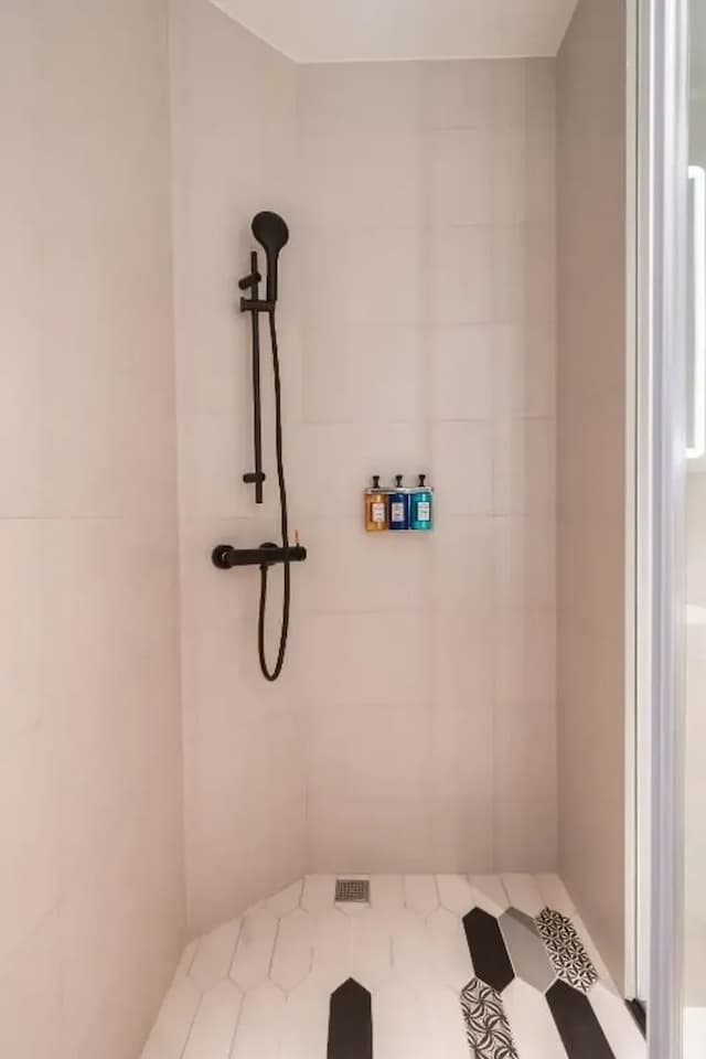 【High Speed Rail Holiday】 Chiayi Holiday Inn Express 2-Day Free Travel-Standard room with one large bed-7