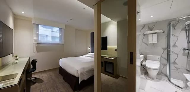 【High Speed Rail Holiday】 2-Day Free Travel in Taipei Kodak Hotel Linsen-Business room (1 king bed - breakfast included)-5