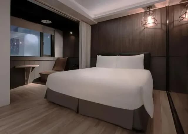 【High Speed Rail Holiday】 2-Day Free Tour at Calligraphy Greenway Hotel in Taichung-Superior Double Room(with breakfast)-5