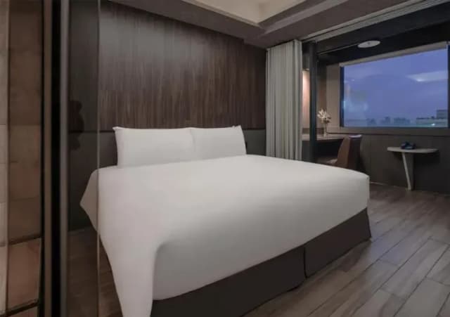 【High Speed Rail Holiday】 2-Day Free Tour at Calligraphy Greenway Hotel in Taichung-Superior Double Room(with breakfast)-4