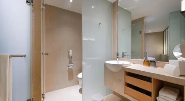 【高鐵假期】 和逸飯店．高雄中山館2日自由行｜近三多商圈、世運主場館-【常態促銷】- 和逸客房(1大床/2小床)-2