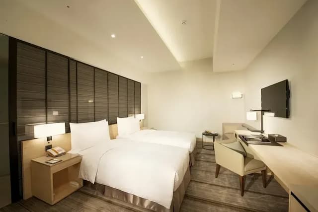 【High-speed Rail Holiday】 HOTEL COZZI． Kaohsiung Zhongshan Museum 2-day free travel-【Take the high speed rail． Free accommodation] -Comfortable room (no window-1 big bed/2 small beds)-1