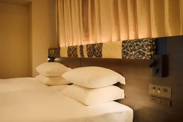 京都格蘭巴哈精選飯店｜京都河原町站&烏丸站/近八坂神社-高級雙床房【禁菸】｜可帶不佔床兒童(0-5歲) 2位【不挑房】-6