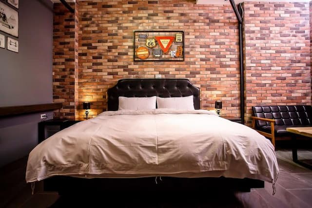 Man Man Band-Loft Double Room-1