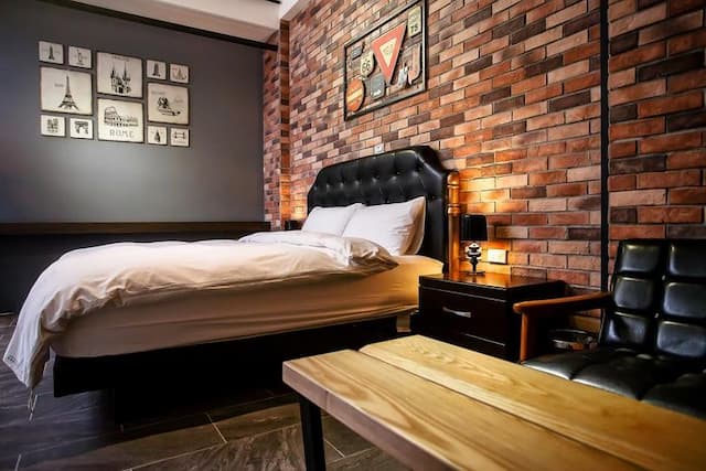 Man Man Band-Loft Double Room-3