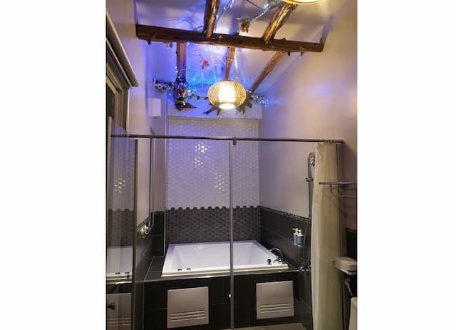 墾丁夢幻島-Inn巷文創旅店-2樓 六人房-6