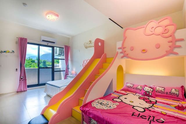 칭만통멍 홈스테이 (Qing Man Tong Meng Homestay)-Slide cat quadruple room-1