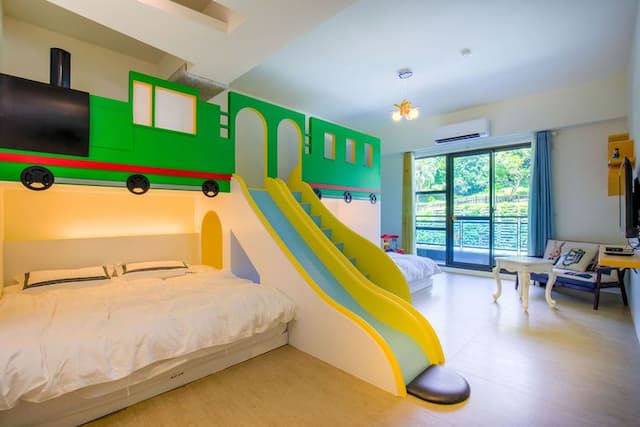 칭만통멍 홈스테이 (Qing Man Tong Meng Homestay)-Train slide six person room-1