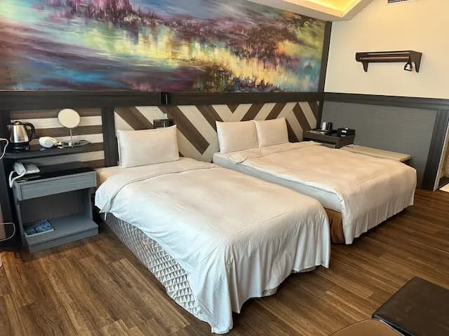 薇風精品商務旅館 (站前館)-精緻三人房-4