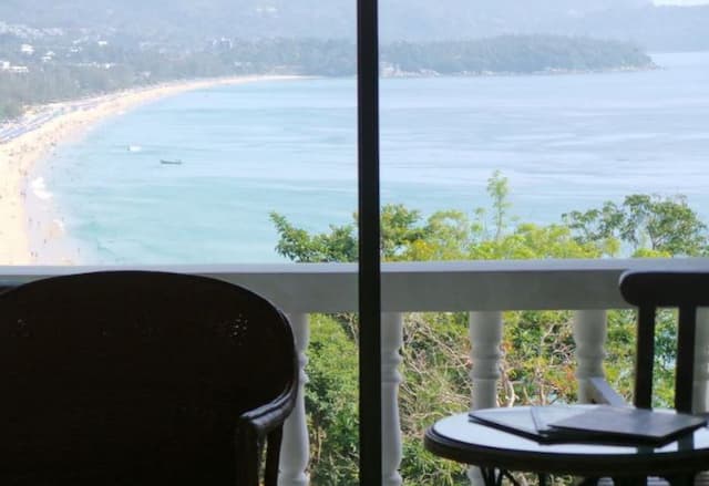 On The Hill Karon Resort-Ocaen view room l Deluxe Beachfront Room-5