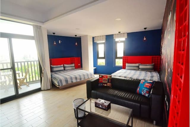 Say Yeah Inn-204 Enjoy the blue quadruple room-2