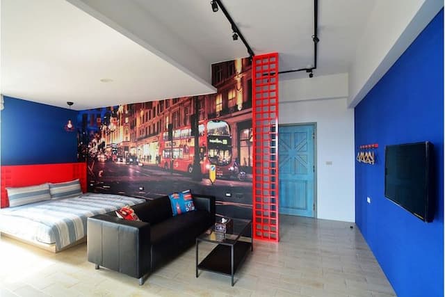 Say Yeah Inn-204 Enjoy the blue quadruple room-1