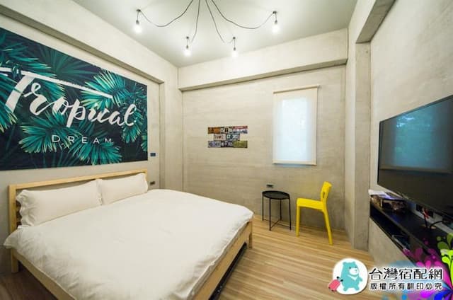 Time Traveling Hostel near Forest Park, 4D Night Market-Time Traveling Hostel random double room near Forest Park, 4D Night Market-3