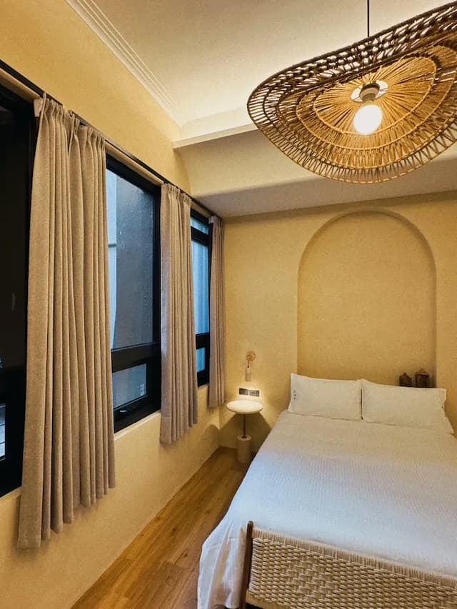 Spring Stay Inn-Deluxe Double Room (Bathtub)-4