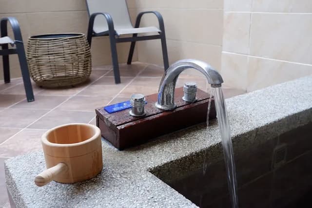 新月塢溫泉 Mikatsuki Tani｜獨家9折起！尖石溫泉、可愛動物區-【湯屋】標準雙人房-4