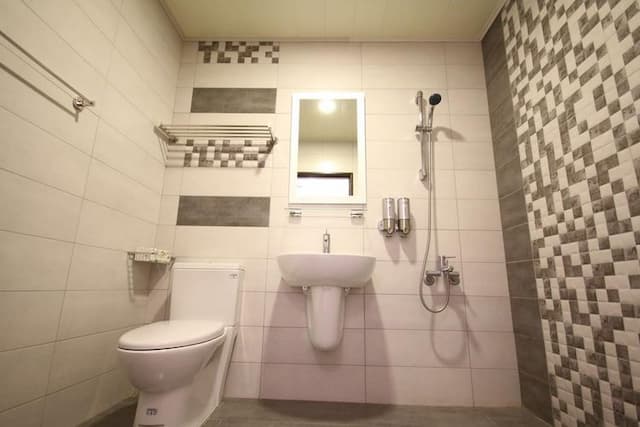 墾丁自遊行｜免費停車、洗烘衣設備-205豪華二人房-6