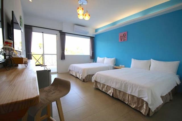 墾丁自遊行｜免費停車、洗烘衣設備-301景觀四人房-1