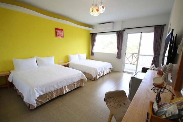 墾丁自遊行｜免費停車、洗烘衣設備-302景觀四人房-1