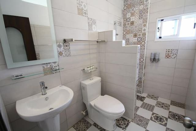 墾丁自遊行｜免費停車、洗烘衣設備-302景觀四人房-6