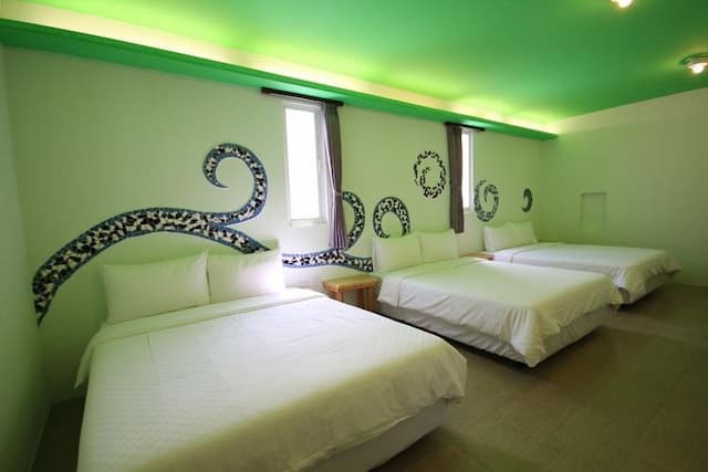 墾丁自遊行｜免費停車、洗烘衣設備-306六人房-2