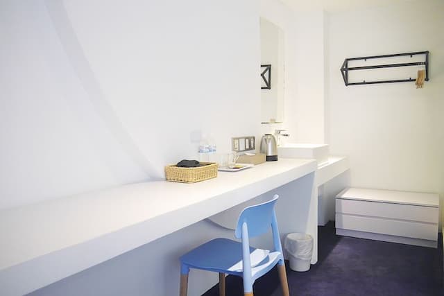 Time Flyer Hotel-Deluxe Double Room-4