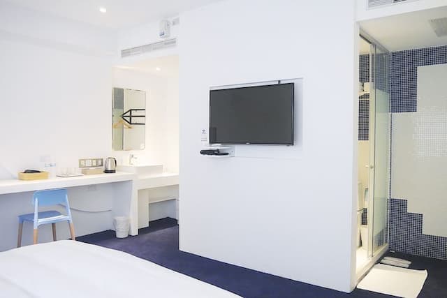 Time Flyer Hotel-Deluxe Double Room-2