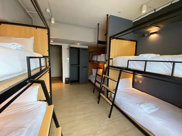 NK Hostel-Six-person room-9