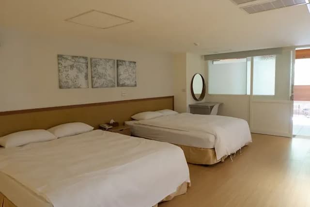 新月塢溫泉 Mikatsuki Tani｜獨家9折起！尖石溫泉、可愛動物區-【湯屋】豪華四人房-2