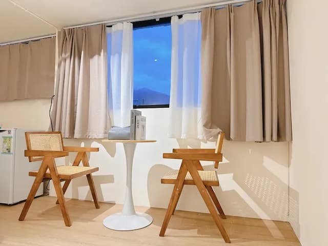 Homiday-Have a good sleep ~ Double Suite 201 ~ 2 minutes walk to Puli Main Station. New decoration. Self-service check-in. Ins style-1