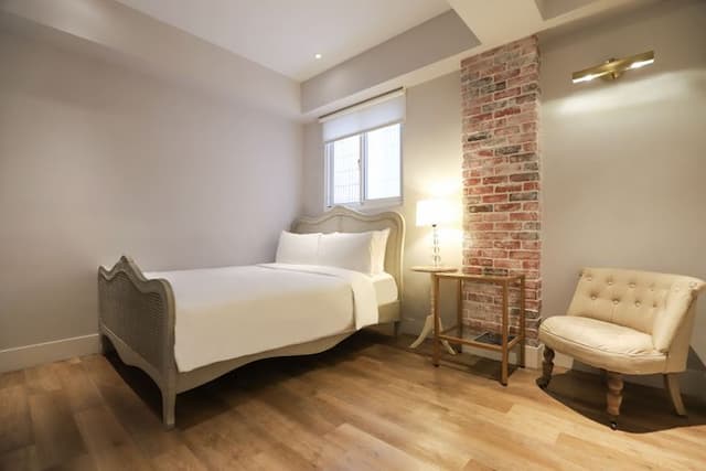 漫映旅舍-高級雙人房-1