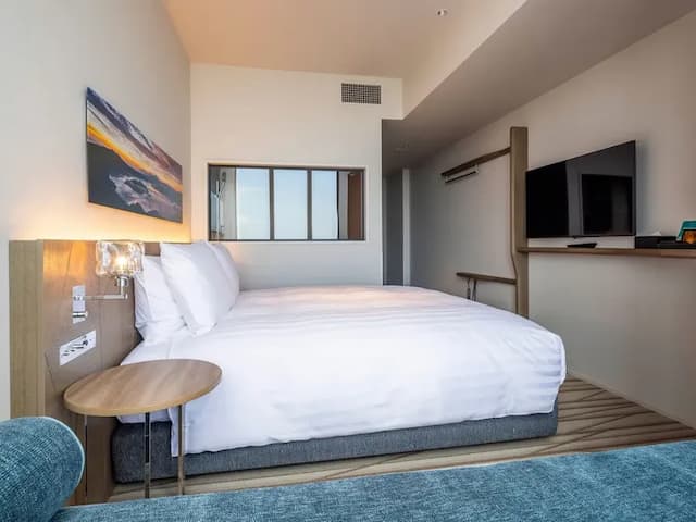 【クイーン】24平米／広々とした160cm幅のクイーンベッドが快適な睡眠をお約束いたします